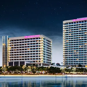度假村 三亚中心皇冠假日酒店（洲际旗下，观山望海）
